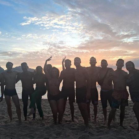 Efferus Hostel Ubatuba Ngoại thất bức ảnh