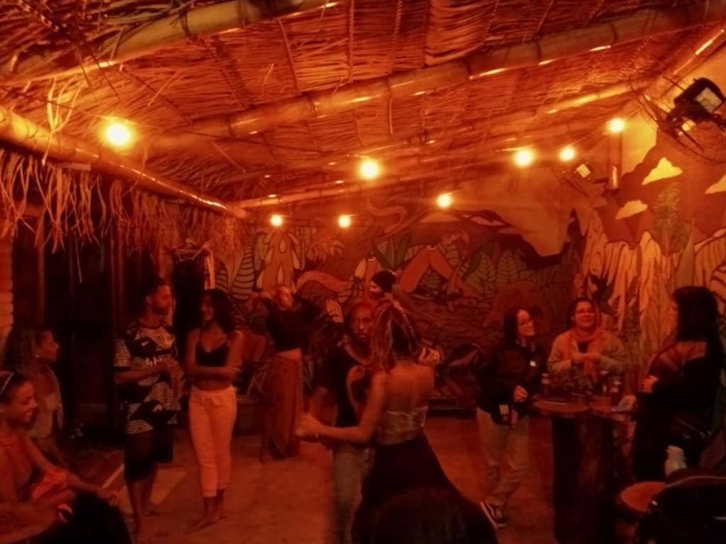 Efferus Hostel Ubatuba Ngoại thất bức ảnh